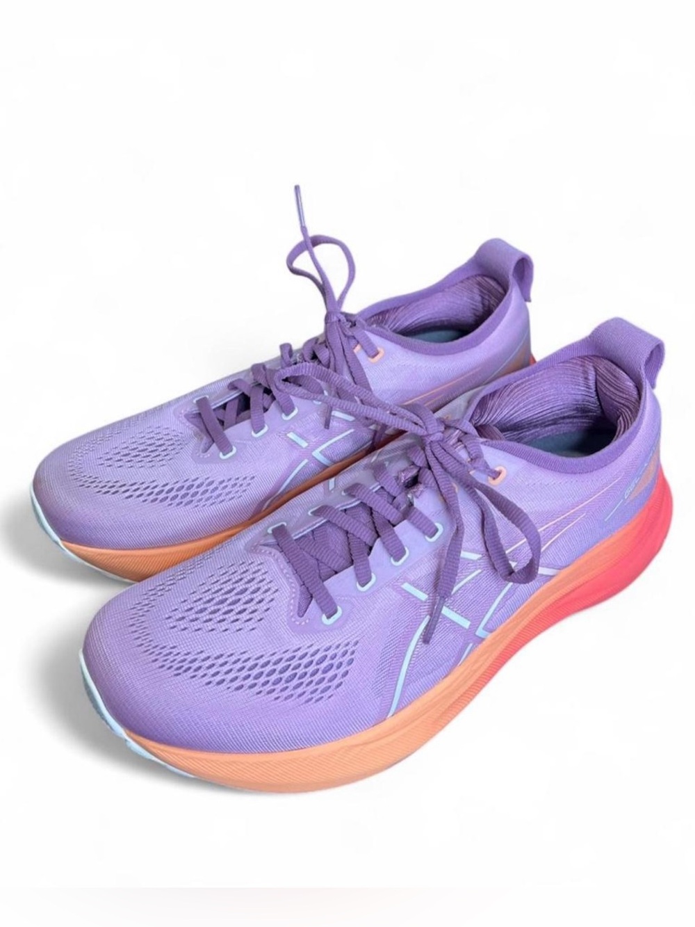ASICS Women's Gel-Kayano 31 Running shoes in a Light Ube/White color way - Picture 7 of 8